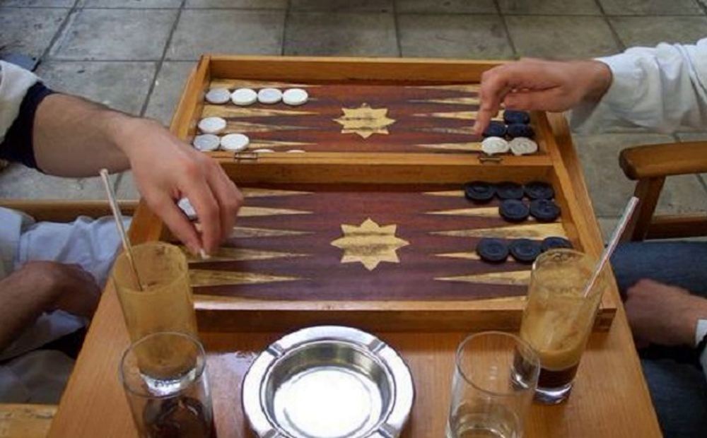 Тавли или кипрские нарды – национальная игра